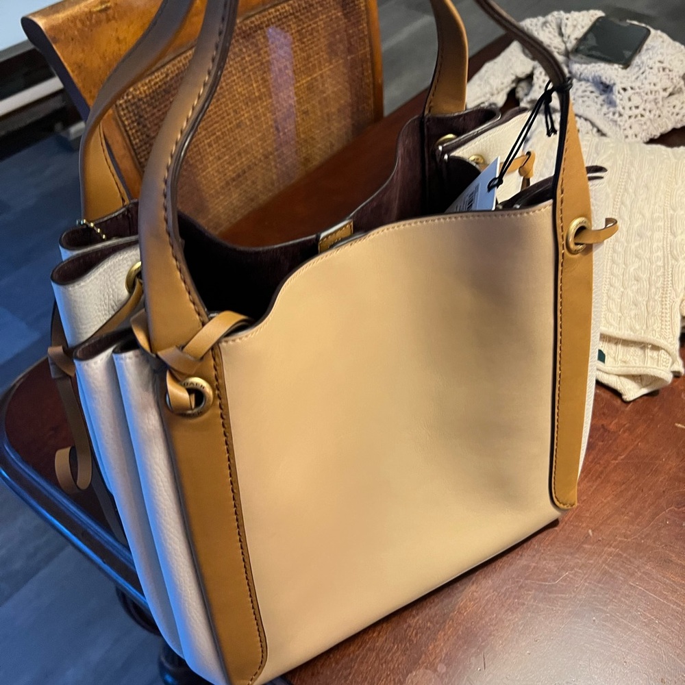 Coach Harmony Tan and white